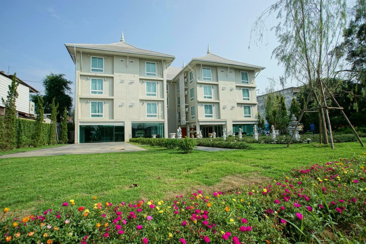 Nantra Chiangmai Riverfront Hotel Chiang Mai Exterior photo